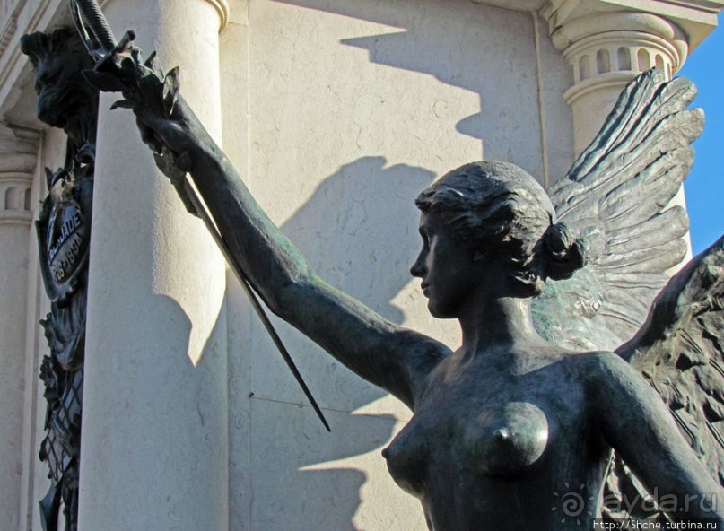 Проспект Республики (Avenida da República) : 3 км. пешком