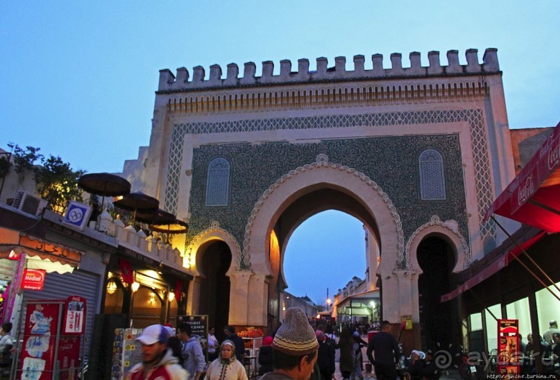 Голубые ворота Феса — современный символ старинной медины