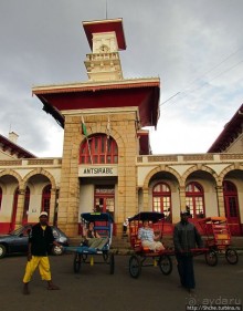 По главному проспекту на пус-пусах... "Покатушки" в Анцирабе