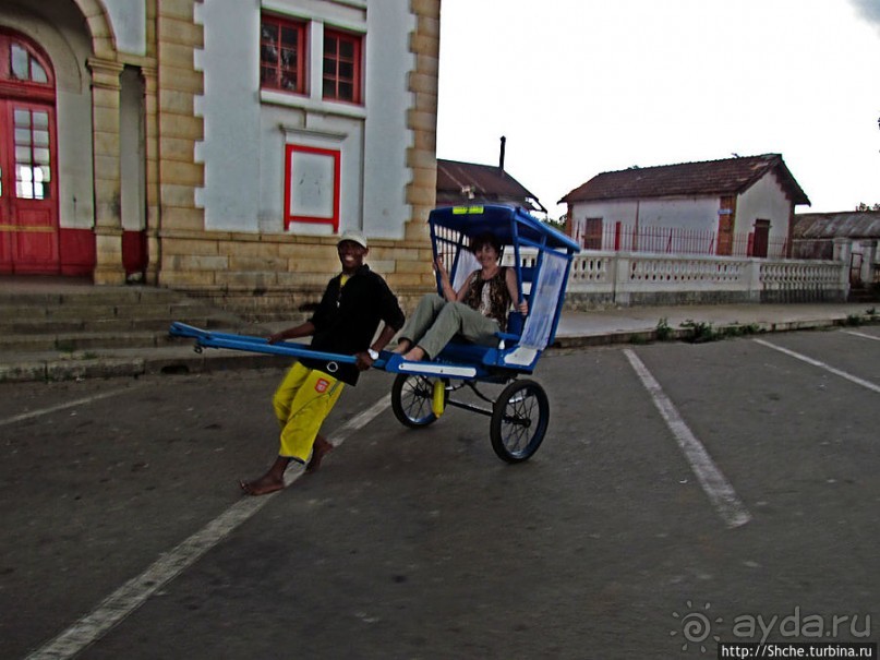 По главному проспекту на пус-пусах... "Покатушки" в Анцирабе