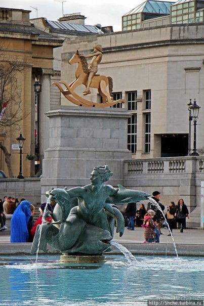 Фонтаны на Трафальгарской площади