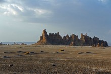 Феномены природы. "Дымоходы" озера Лак Аббе