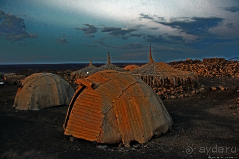 Феномены природы. "Дымоходы" озера Лак Аббе
