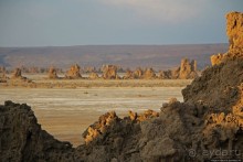 Феномены природы. "Дымоходы" озера Лак Аббе