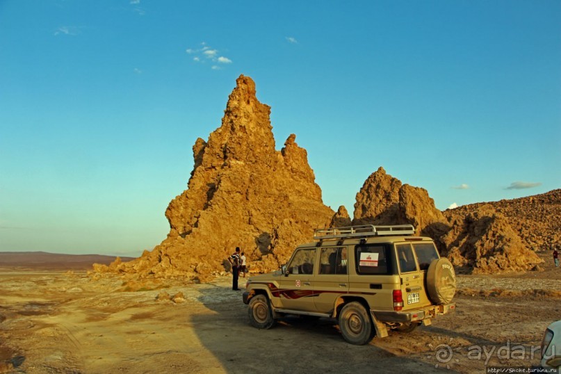 Феномены природы. "Дымоходы" озера Лак Аббе