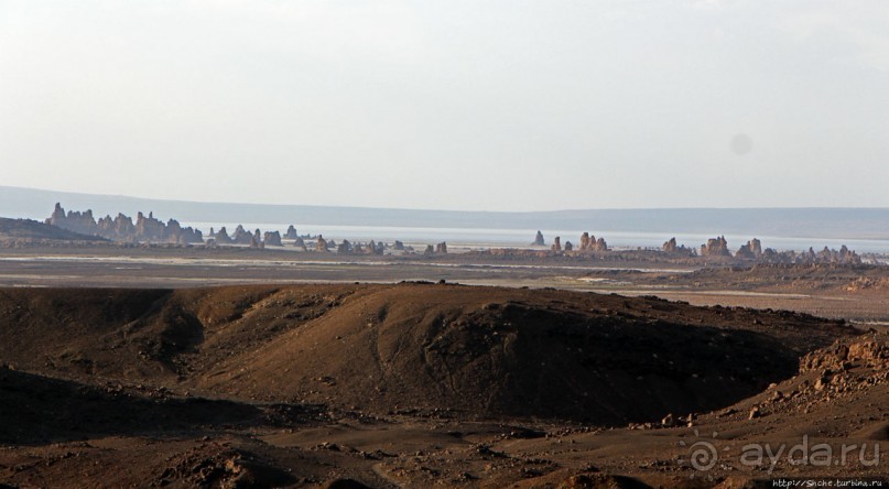 Феномены природы. "Дымоходы" озера Лак Аббе