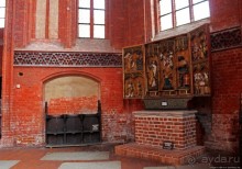 Альбом отзыва "Уцелевшая. Церковь Николая — кирпичный шедевр поздней готики"