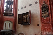 Альбом отзыва "Уцелевшая. Церковь Николая — кирпичный шедевр поздней готики"