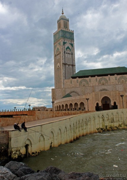 Великая мечеть Хасана II ночью и днем