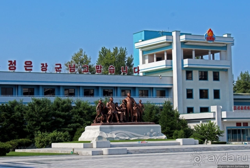 Предмет гордости КНДР — детский лагерь со своим океанариумом Азия → КНДР → Вонсан