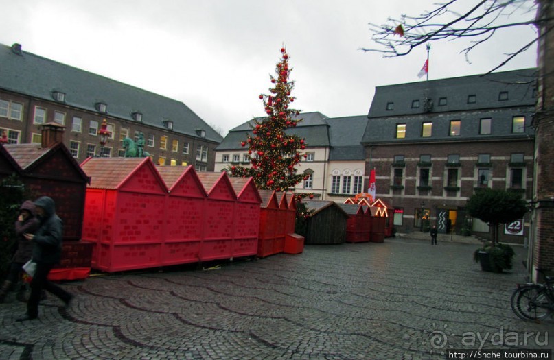 Центральные площади Дюссельдорфа - Бургплатц и Марктплатц