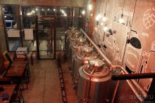 Местное крафтовое пиво в пивном доме в Маниле