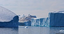 А-а, в Арктике айсберги такой вышины (а-а и такой ширины:))