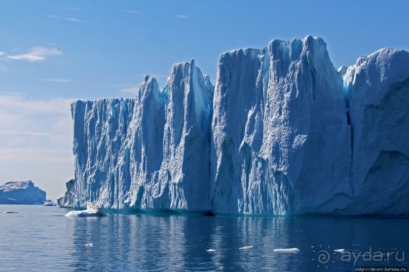 А-а, в Арктике айсберги такой вышины (а-а и такой ширины:))