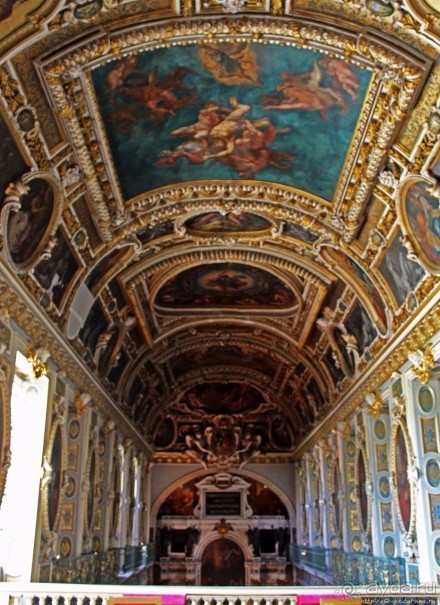 Королевская часовня в Фонтенбло — предвестник стиля барокко