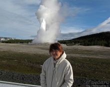 Гейзер "Old faithful" во всей красе в любое время суток