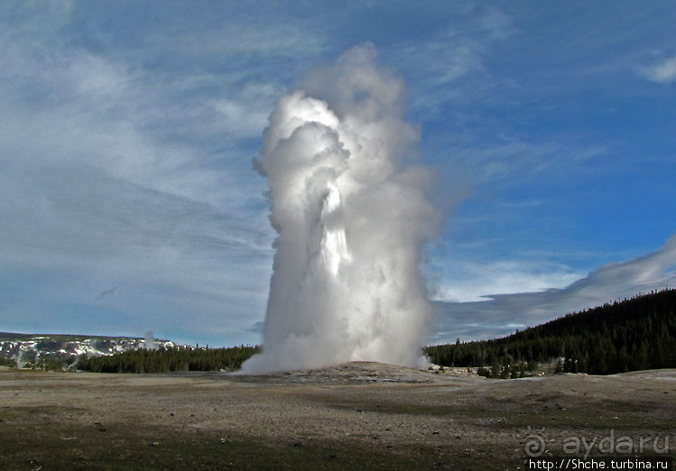 Гейзер "Old faithful" во всей красе в любое время суток