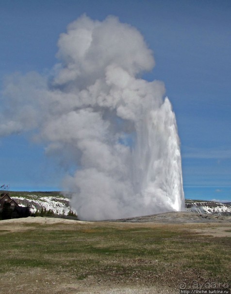 Гейзер "Old faithful" во всей красе в любое время суток