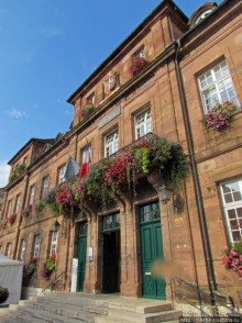 Монбельяр, Монбельяр - городок не велик и не мал...