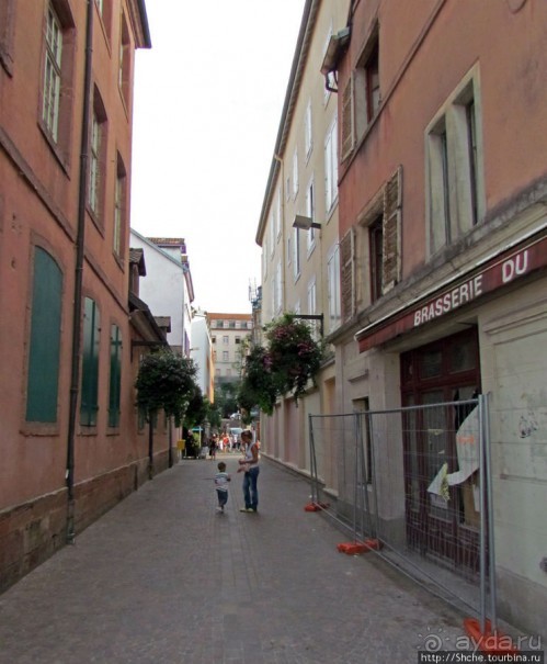 Монбельяр, Монбельяр - городок не велик и не мал...