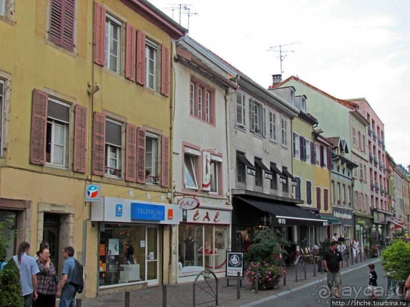 Монбельяр, Монбельяр - городок не велик и не мал...