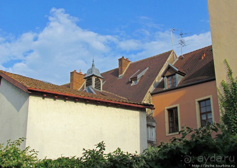 Монбельяр, Монбельяр - городок не велик и не мал...