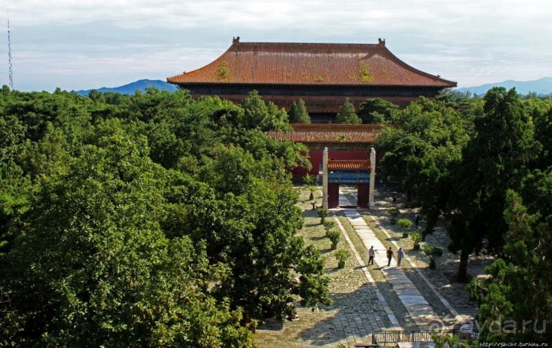 Гробница третьего императора династии Мин (ЮНЕСКО 1004-004)