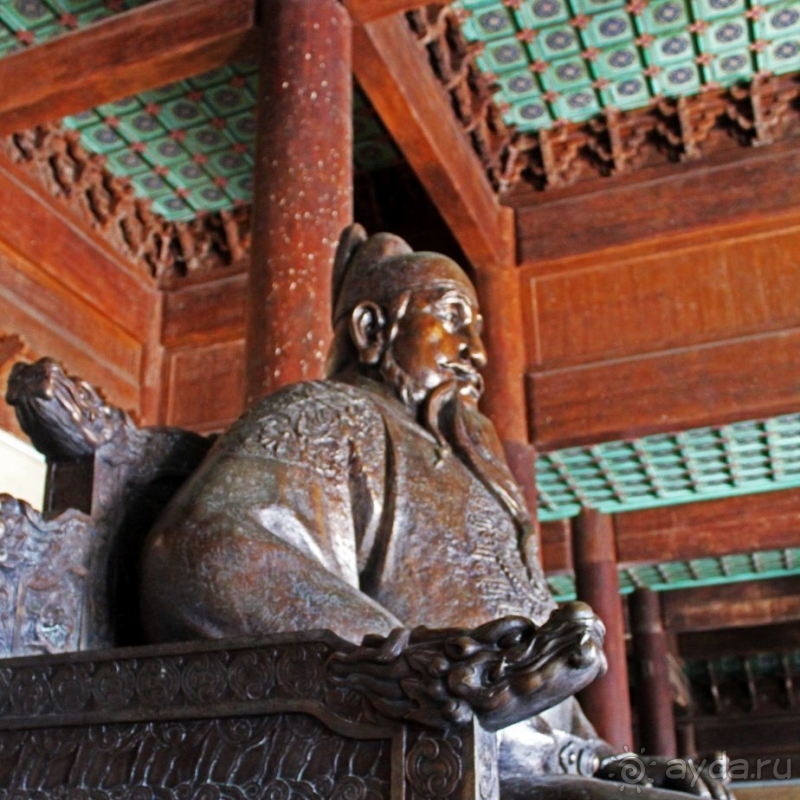 Гробница третьего императора династии Мин (ЮНЕСКО 1004-004)