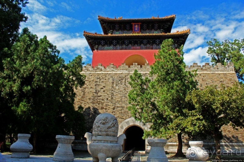 Гробница третьего императора династии Мин (ЮНЕСКО 1004-004)