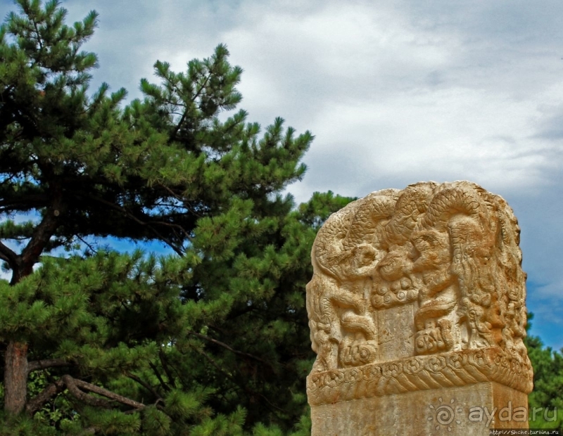 Гробница третьего императора династии Мин (ЮНЕСКО 1004-004)