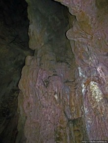 Внутри пещеры "Бачо Киро"