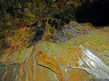 Внутри пещеры "Бачо Киро"