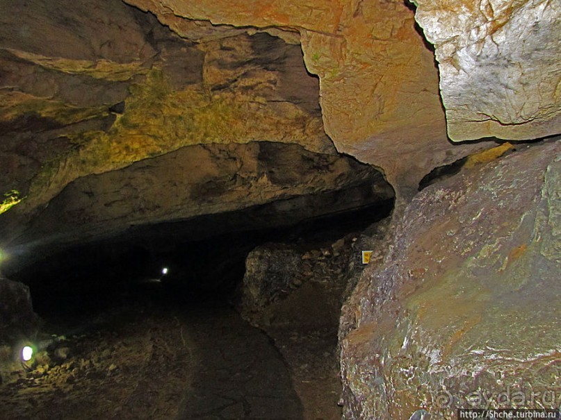 Внутри пещеры "Бачо Киро"