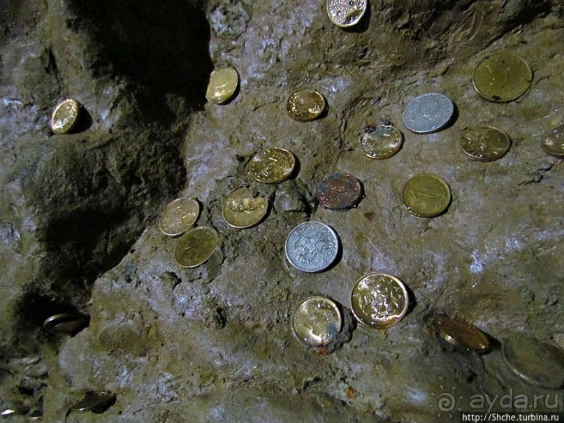 Внутри пещеры "Бачо Киро"