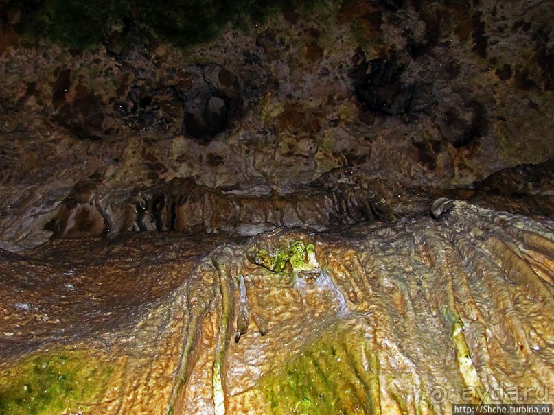 Внутри пещеры "Бачо Киро"