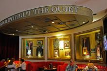 Культовое кафе в Торонто