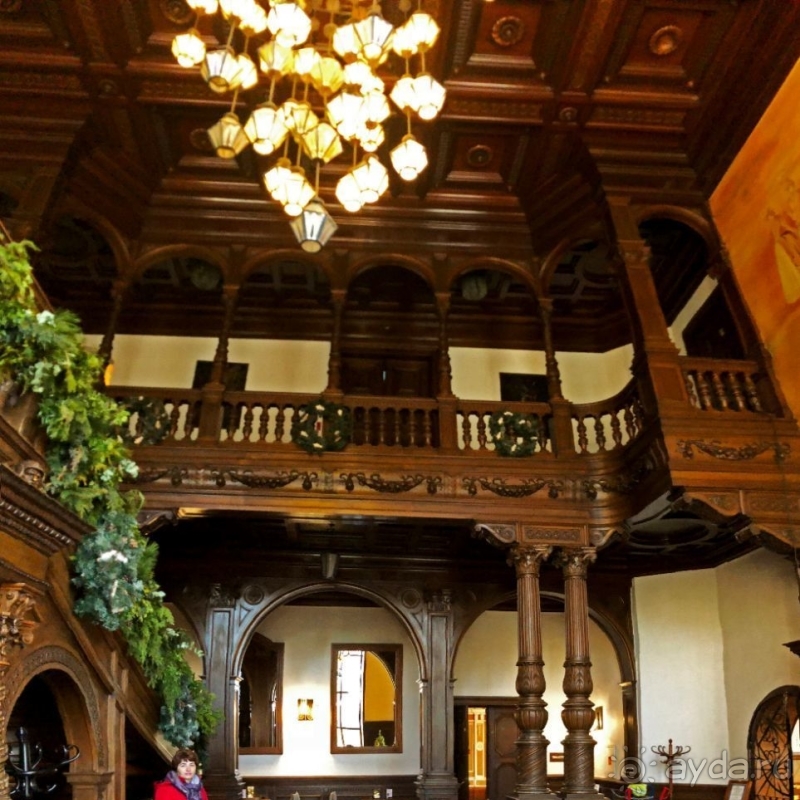 Мошненский замок — однозначно один из красивейших в Польше