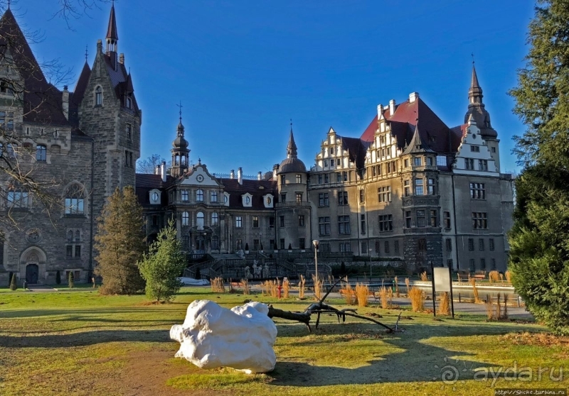 Мошненский замок — однозначно один из красивейших в Польше