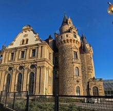 Мошненский замок — однозначно один из красивейших в Польше