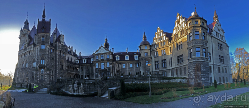 Мошненский замок — однозначно один из красивейших в Польше