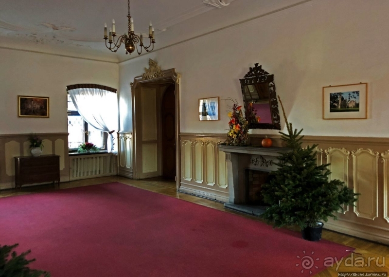 Мошненский замок — однозначно один из красивейших в Польше