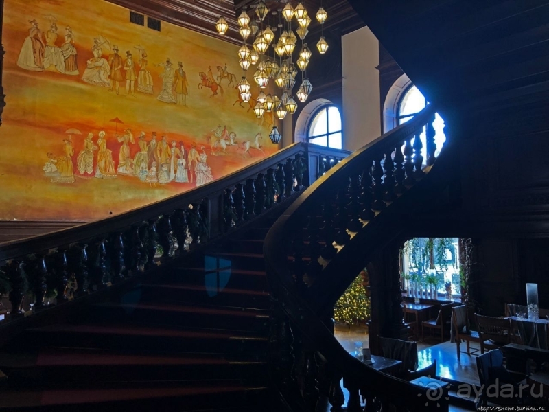 Мошненский замок — однозначно один из красивейших в Польше