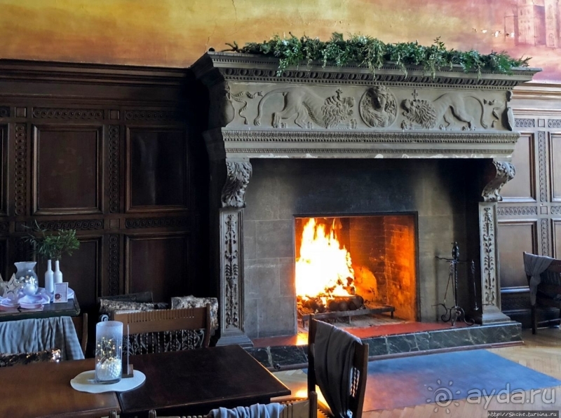 Мошненский замок — однозначно один из красивейших в Польше