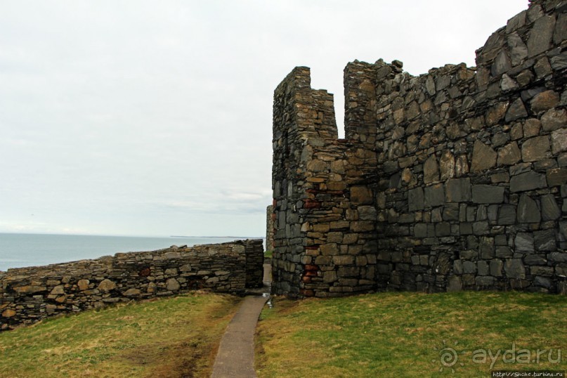 Замок викингов на острове святого Патрика (Остров Мэн - Британская корона)