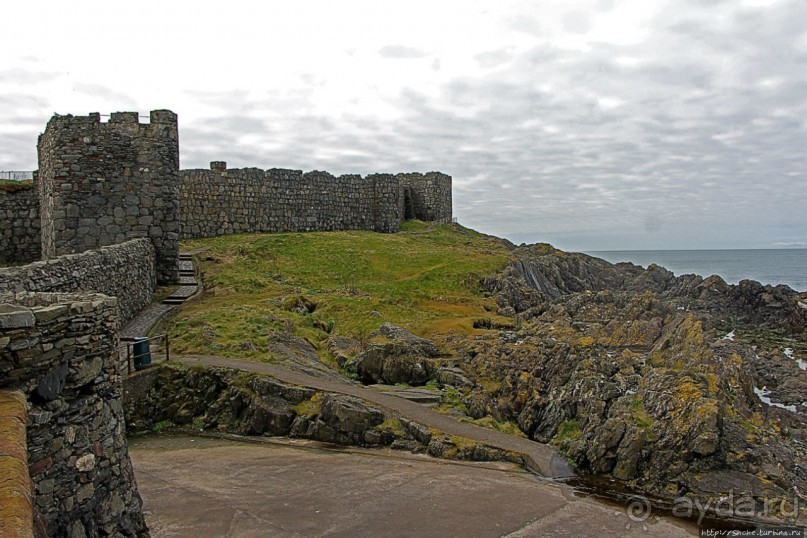 Замок викингов на острове святого Патрика (Остров Мэн - Британская корона)