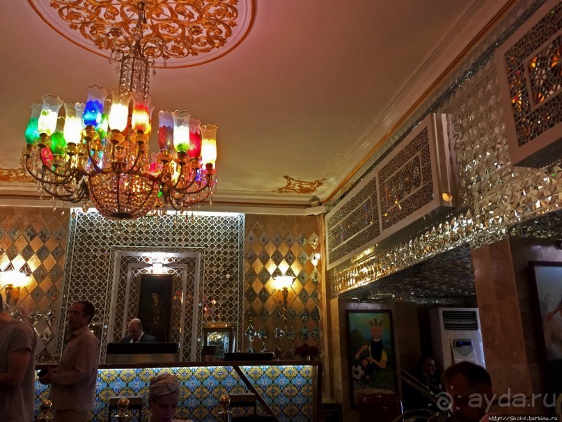 Первое знакомство с Персией в вестибюле тегеранского отеля