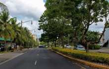 По главной улице к "Хард Року"...