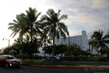 По главной улице к "Хард Року"...