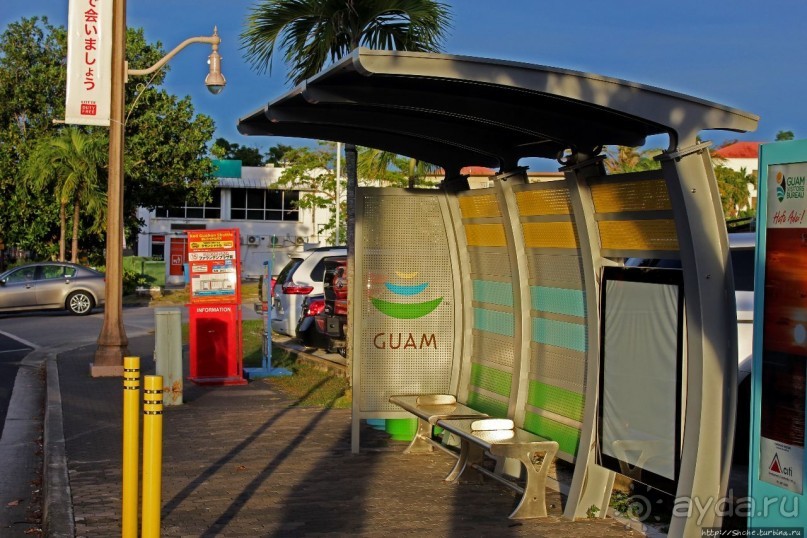 По главной улице к "Хард Року"...