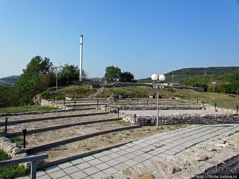 Ловечская средневековая крепость на холме Хисаря